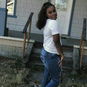 Meet your Posher, Jasmine